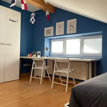 Natasha's Blue Sky With Cosy Terrace Apartment