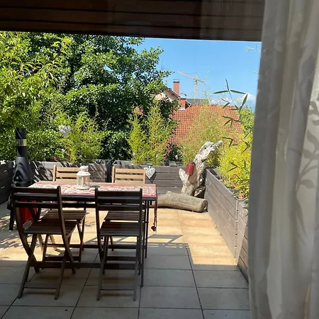 Apartmán Natasha's Blue Sky With Cosy Terrace