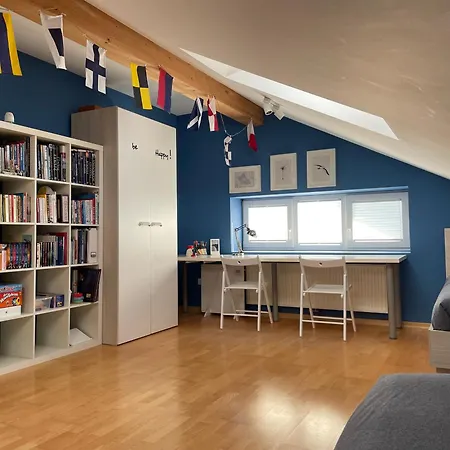 Natasha's Blue Sky With Cosy Terrace Apartment